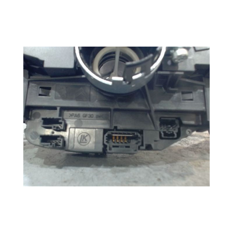 BLOC COMMODOS PEUGEOT 3008