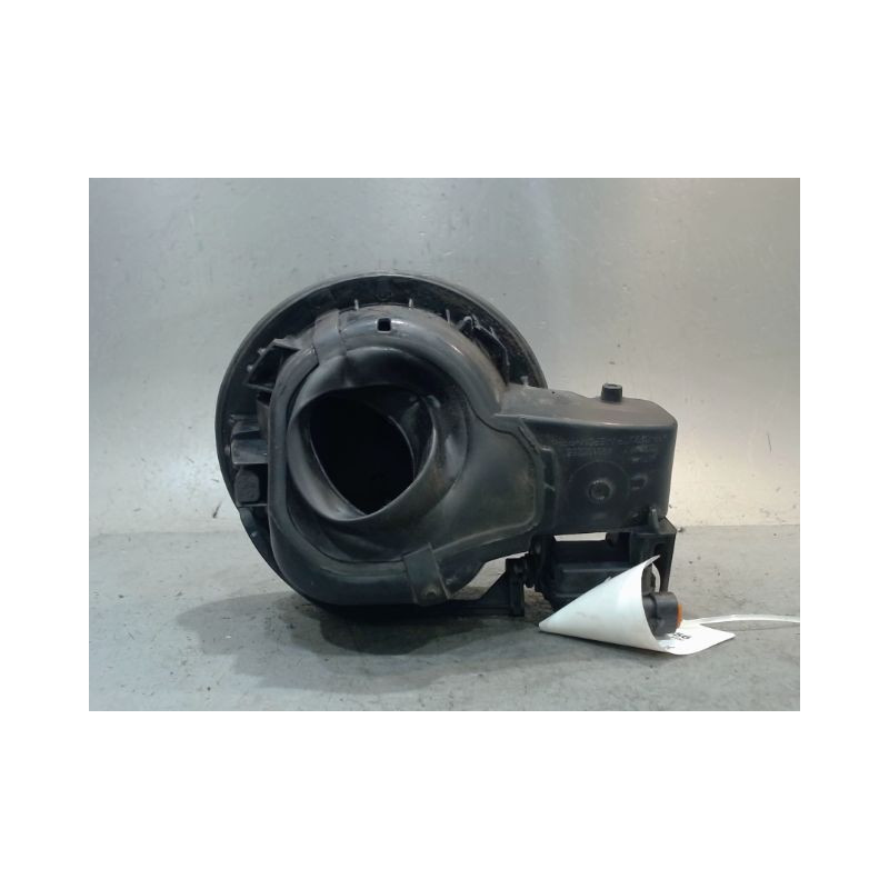 VOLET DE TRAPPE CARBURANT OPEL ZAFIRA