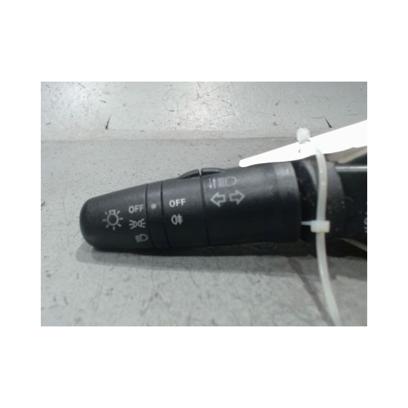 COMMANDE CLIGNOTANT NISSAN NV200