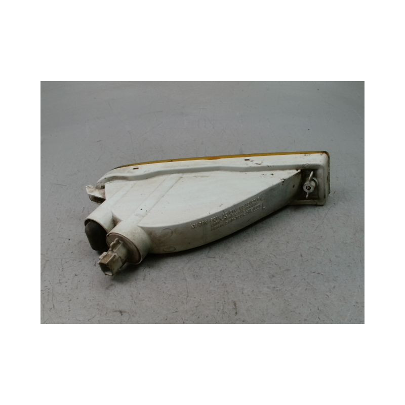 CLIGNOTANT GAUCHE TOYOTA RAV4 -97