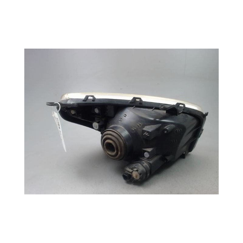 PHARE GAUCHE TOYOTA RAV4 2000-