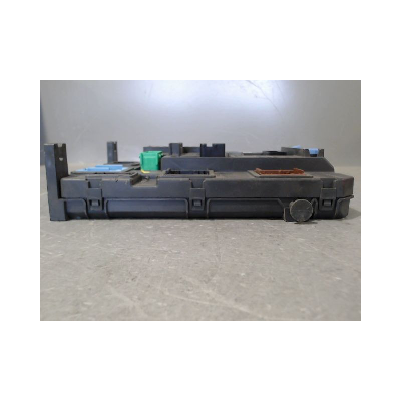 BOITIER GESTION HABITACLE PEUGEOT 208 12-15