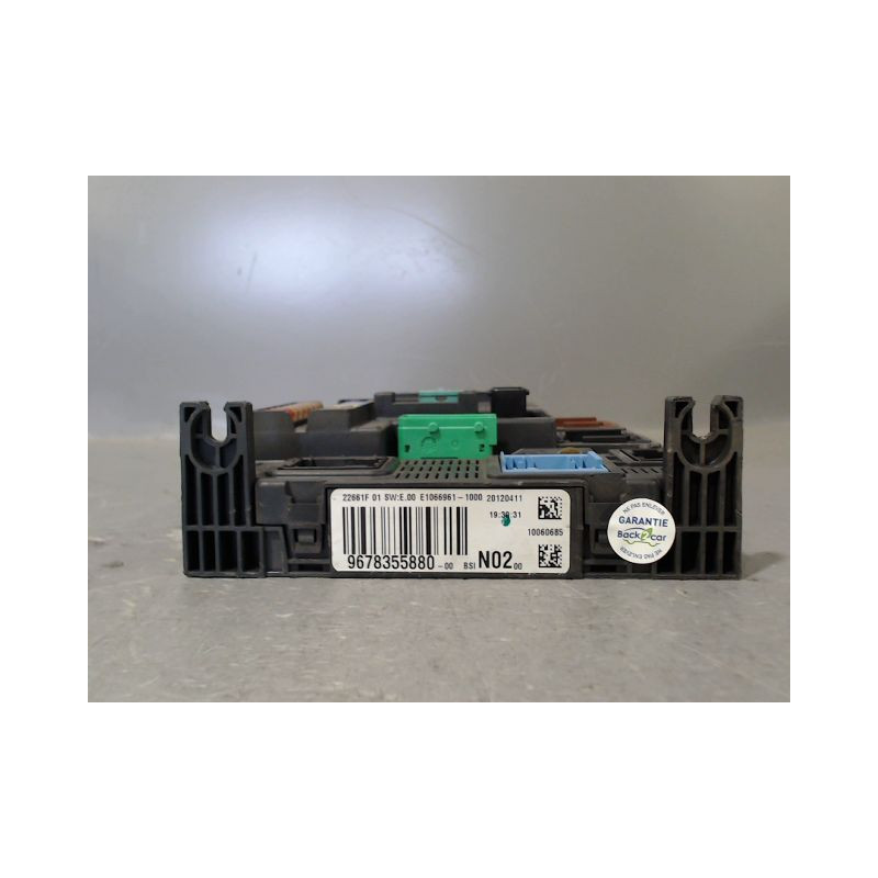 BOITIER GESTION HABITACLE PEUGEOT 208 12-15
