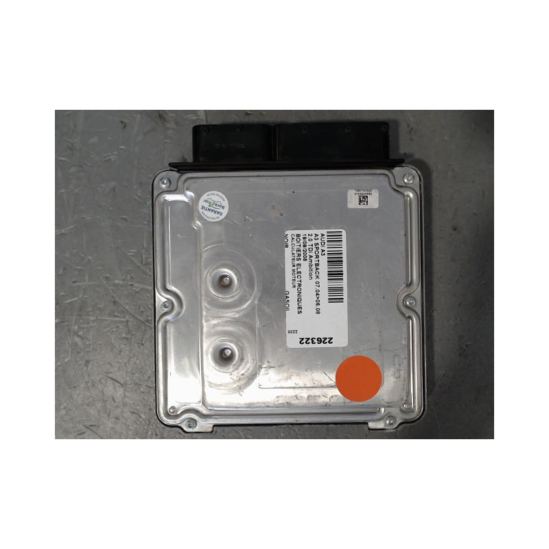CALCULATEUR MOTEUR AUDI A3 SPORTBACK 04-08
