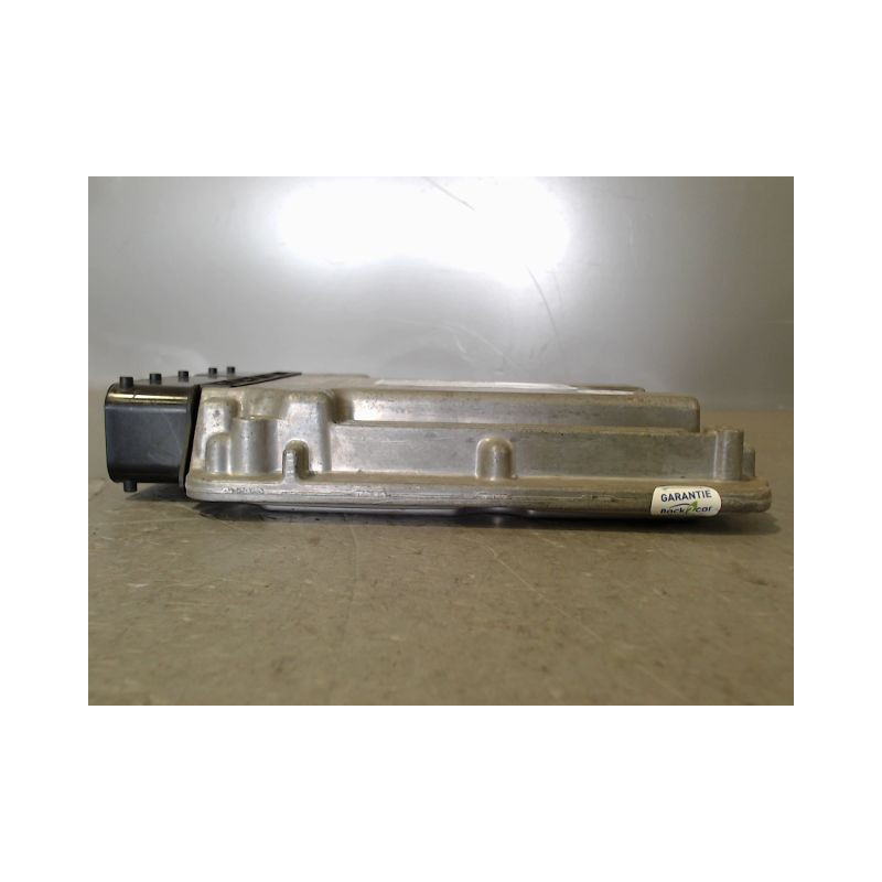 CALCULATEUR MOTEUR AUDI A3 2008-2012