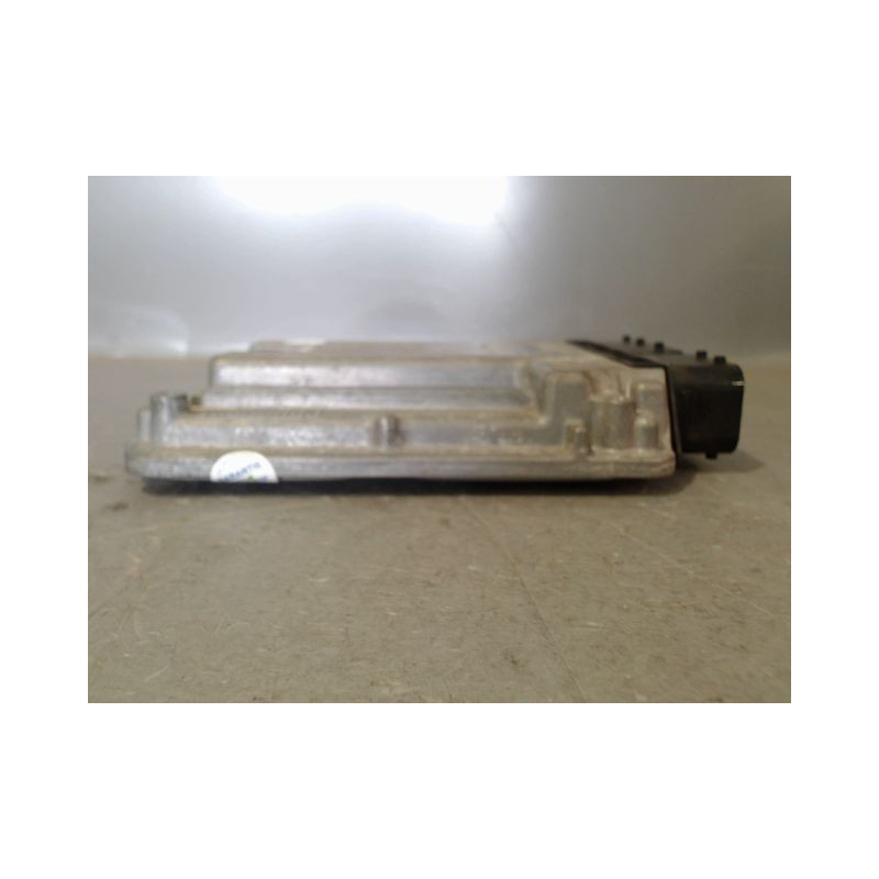 CALCULATEUR MOTEUR AUDI A3 CABRIOLET 2008-
