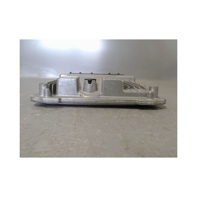 CALCULATEUR MOTEUR VOLKSWAGEN TIGUAN