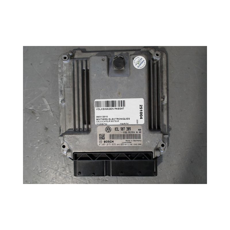 CALCULATEUR MOTEUR VOLKSWAGEN PASSAT