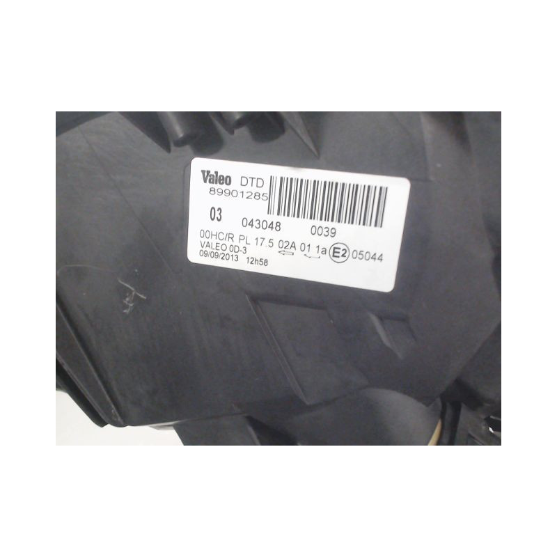 PHARE DROIT TOYOTA YARIS