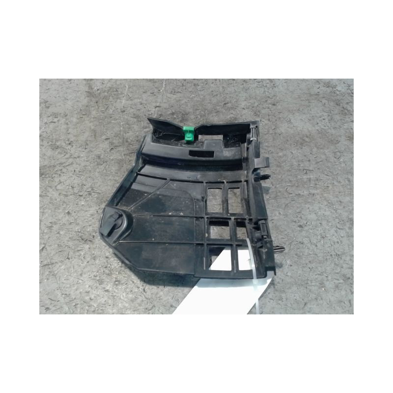 SUPPORT PARE-CHOC AVG VOLVO XC40