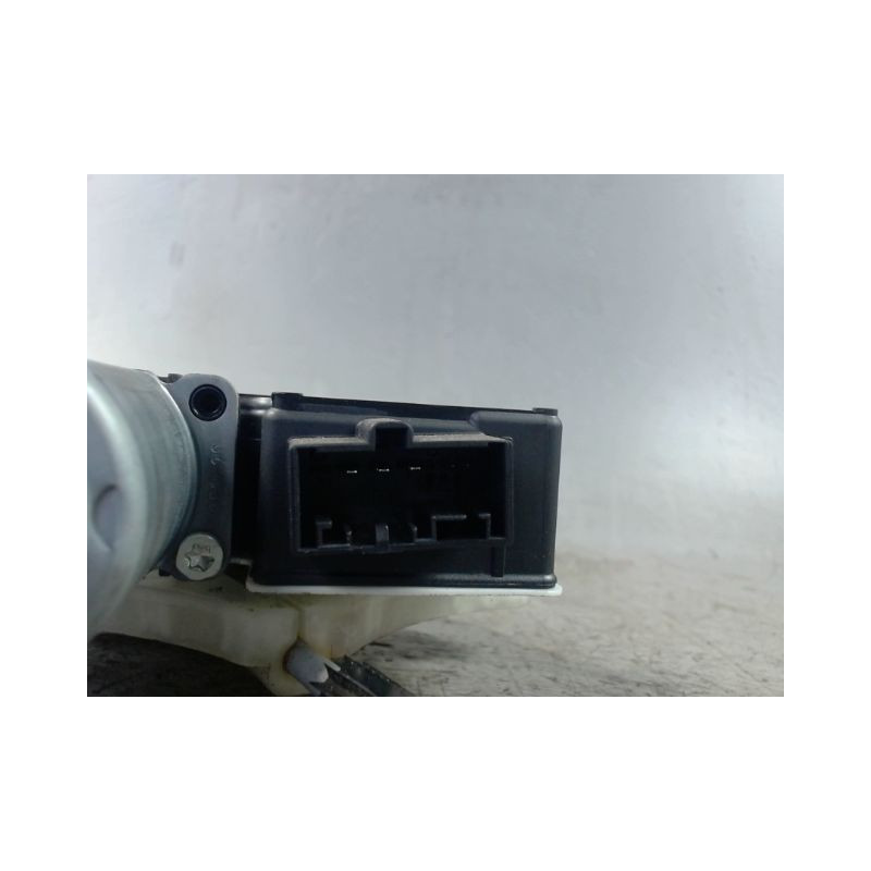 MECANISME+MOTEUR LEVE-GLACE ARRIERE GAUCHE SEAT IBIZA 2008-
