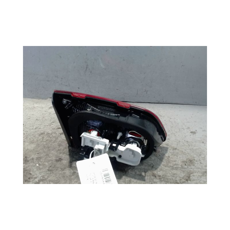 FEU ARRIERE INTERIEUR DROIT VOLKSWAGEN GOLF