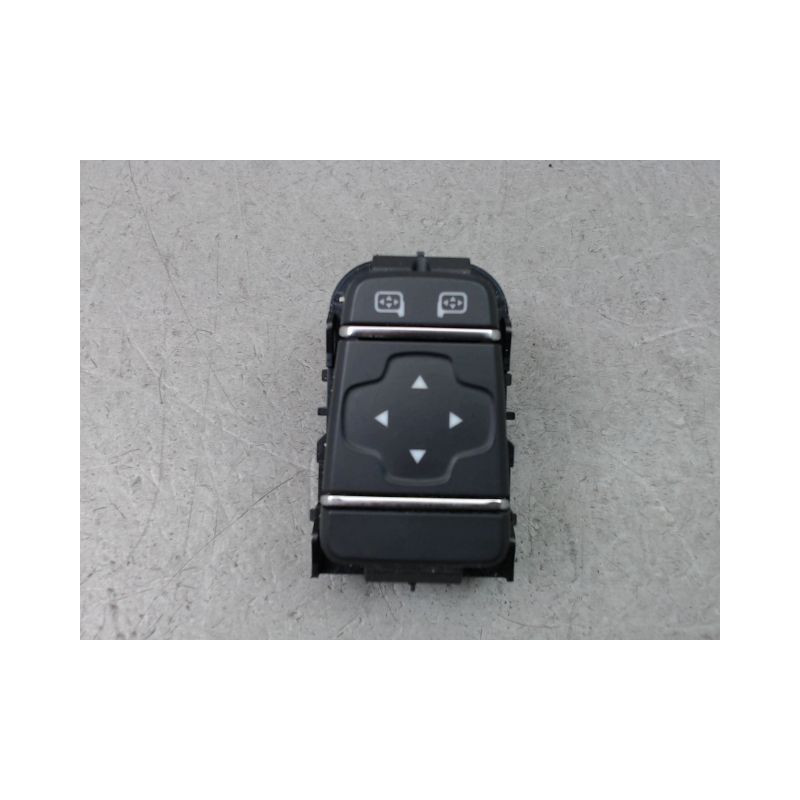COMMANDE RETROVISSEUR EXTERIEUR ELECTRIQUE RENAULT CLIO BREAK IV Phase 1 2012-...