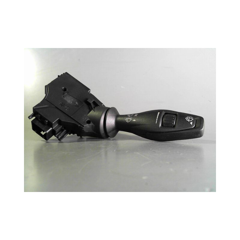COMMANDE ESSUIE GLACE FORD FIESTA 2010-