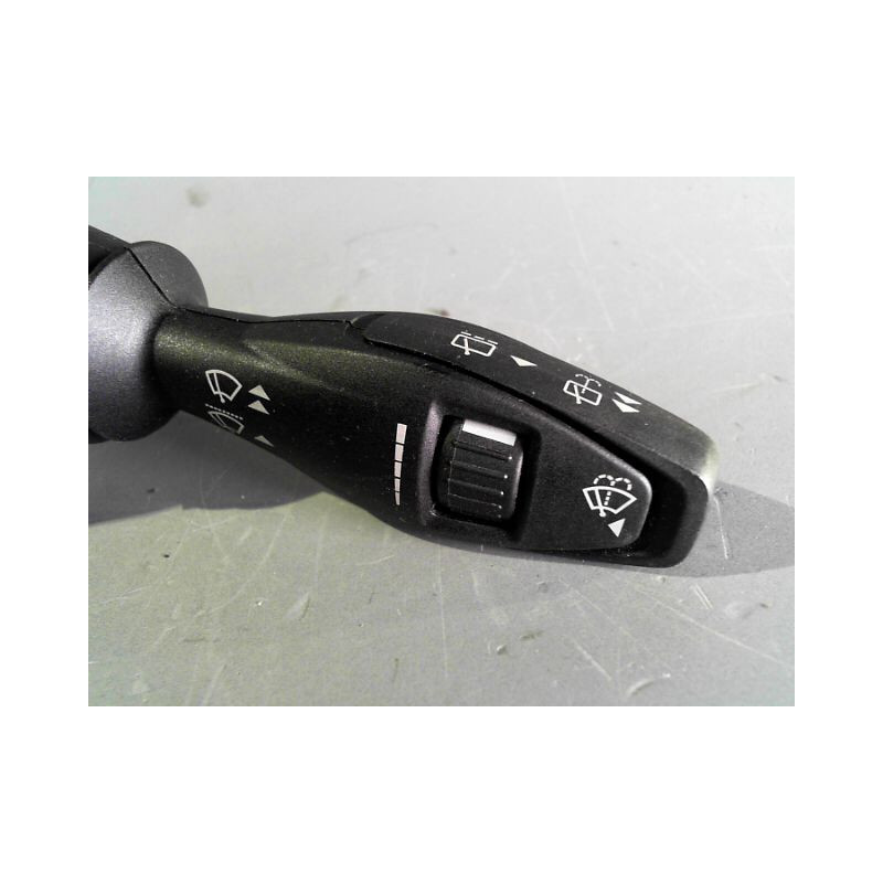 COMMANDE ESSUIE GLACE FORD FIESTA 2010-