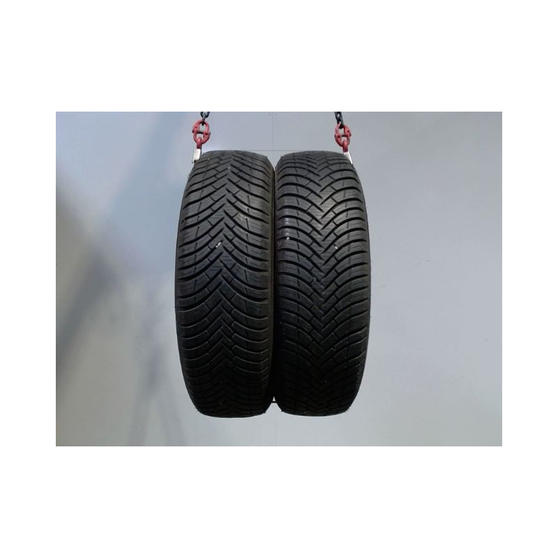 Paire de pneus KLEBER QUADRAXER 2 175 65 15 84 H