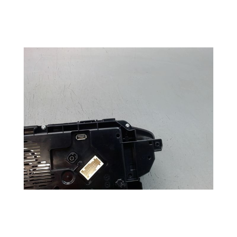 BLOC COMPTEURS PEUGEOT 3008 2009-