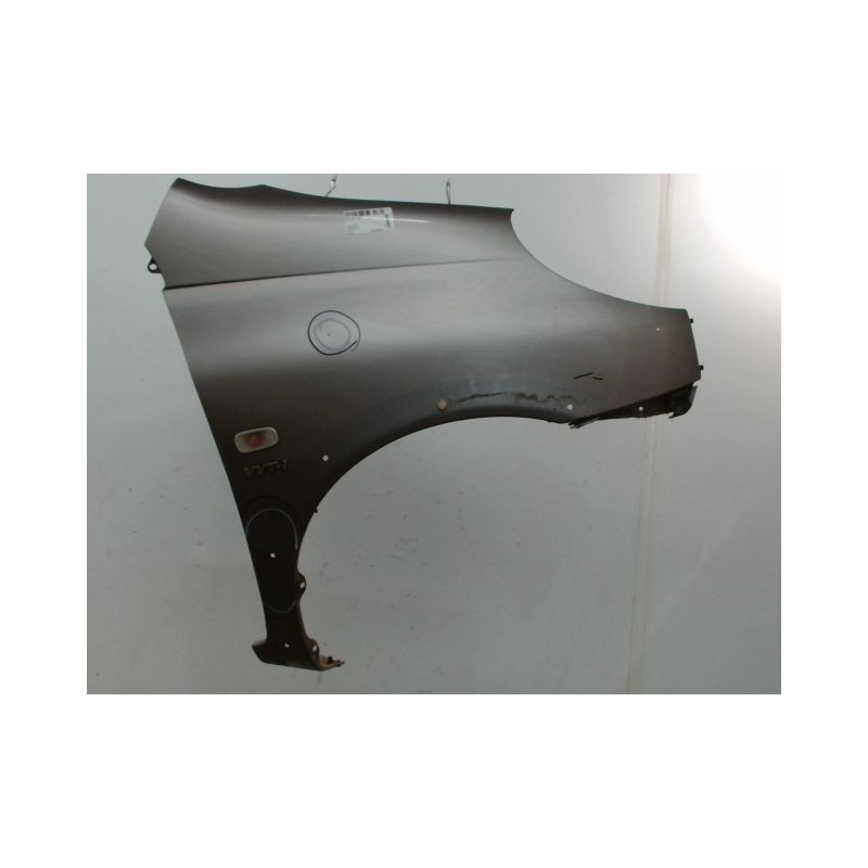 AILE AVANT DROIT TOYOTA YARIS