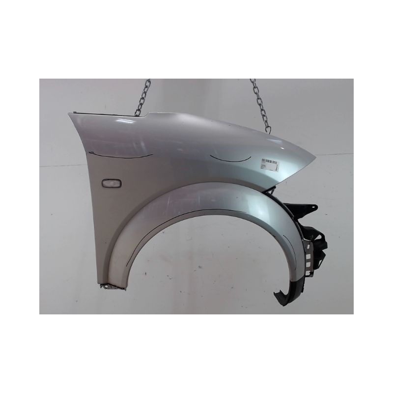 AILE AVANT DROIT AUDI A2