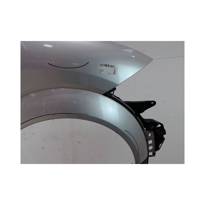 AILE AVANT DROIT AUDI A2