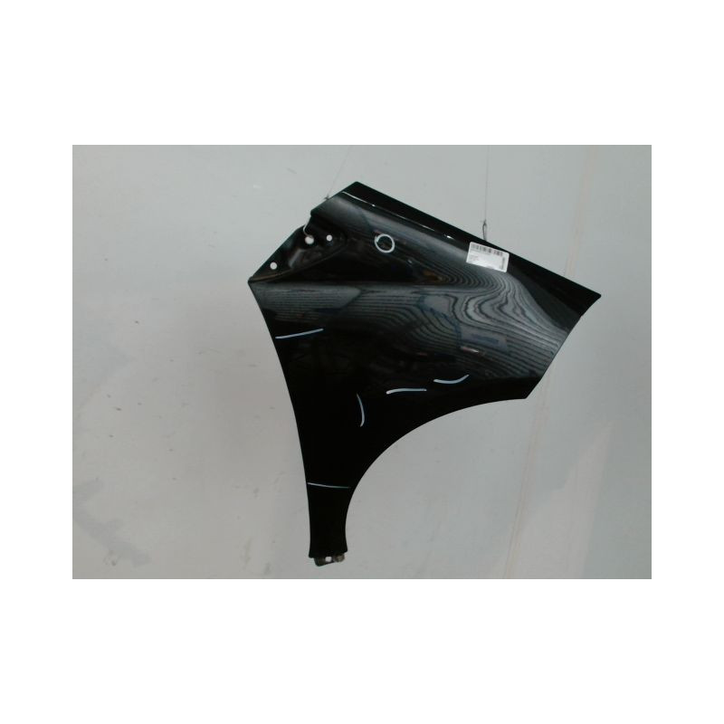 AILE AVANT DROIT MERCEDES CLASSE A