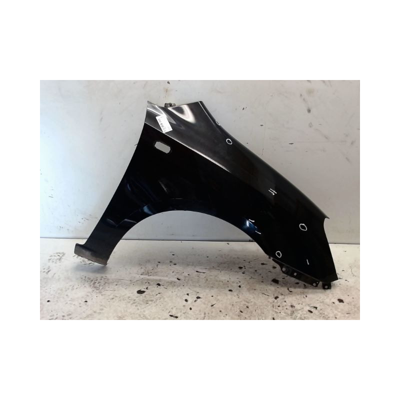 AILE AVANT DROIT KIA CARENS