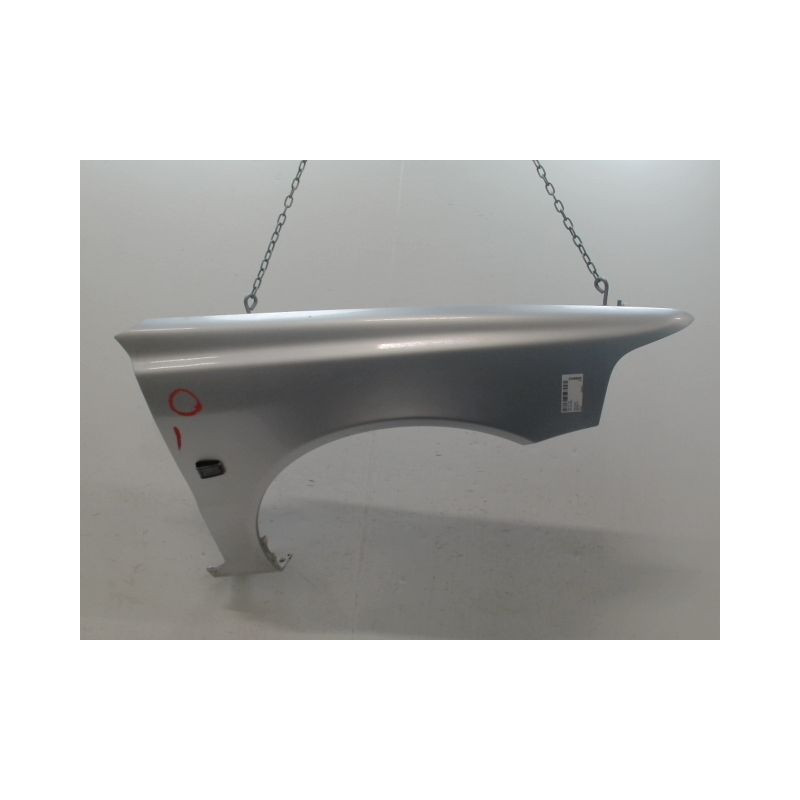 AILE AVANT DROIT VOLVO V40 2000-