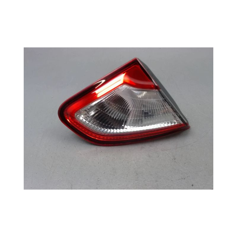 FEU ARRIERE INTERIEUR GAUCHE NISSAN QASHQAI +2 I Phase 2 LONG 2010-2014