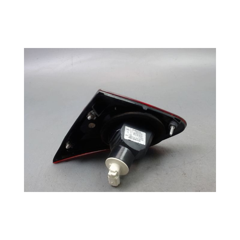 FEU ARRIERE INTERIEUR GAUCHE NISSAN QASHQAI +2 I Phase 2 LONG 2010-2014
