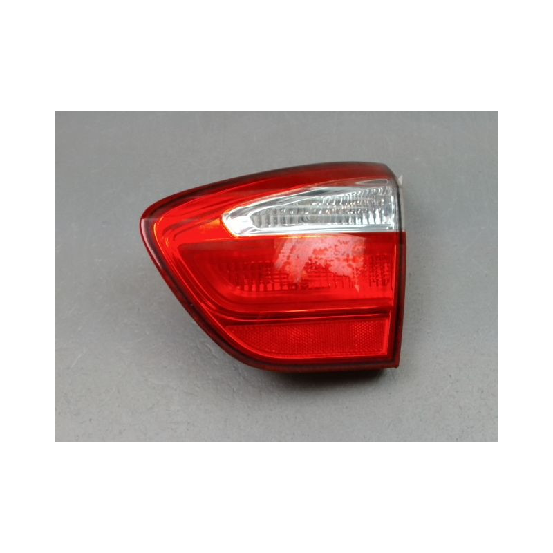 FEU ARRIERE INTERIEUR DROIT KIA RIO