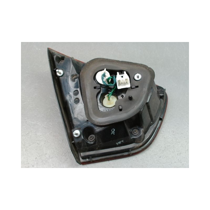 FEU ARRIERE INTERIEUR DROIT KIA RIO