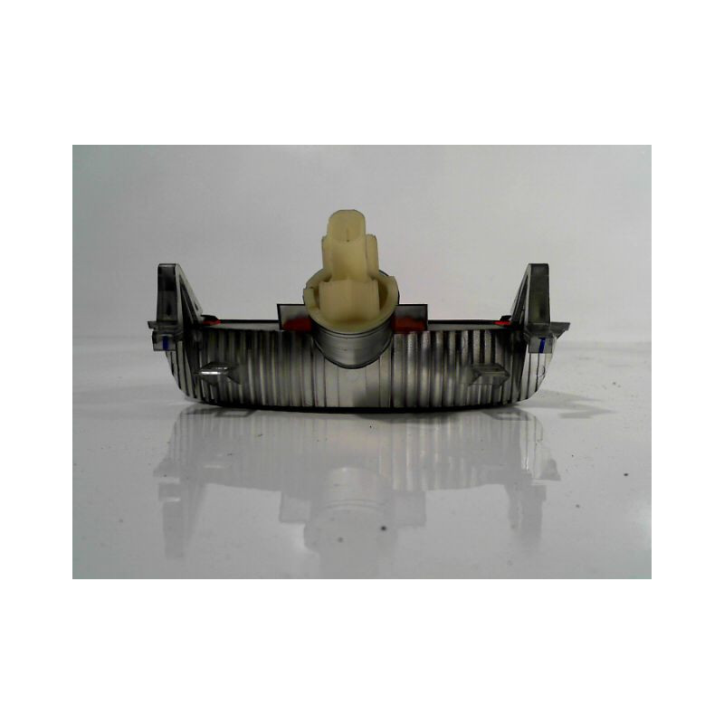 FEUX STOP SUPPLEMENTAIRE NISSAN MICRA 2003-2005