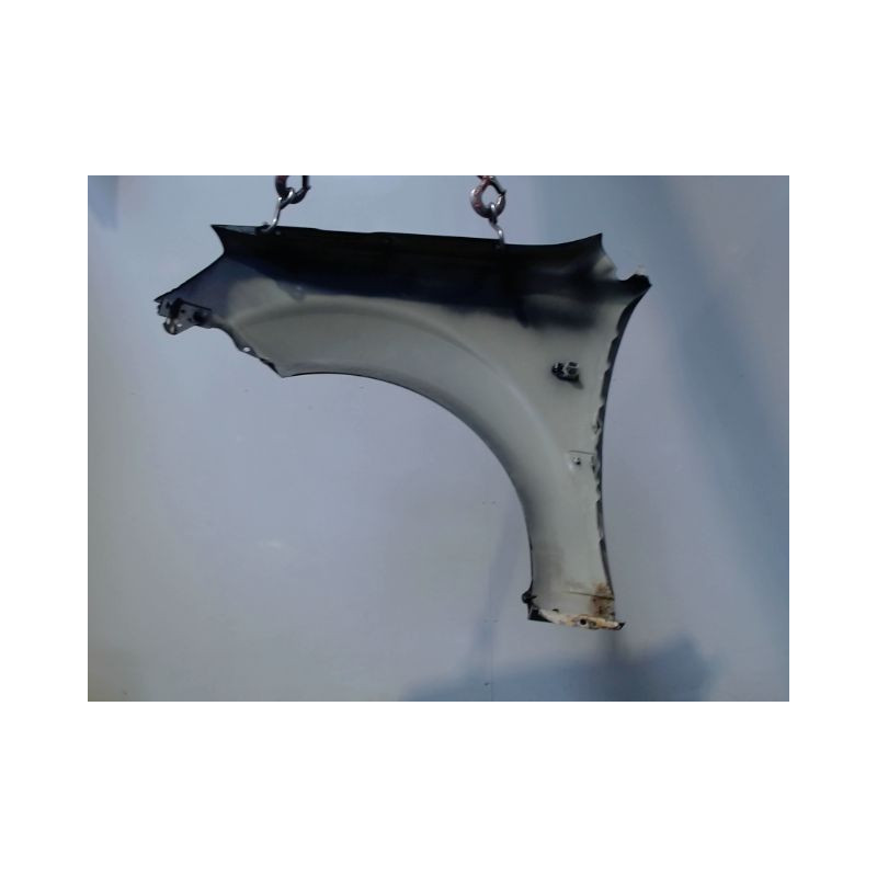 AILE AVANT DROIT KIA RIO 2005-