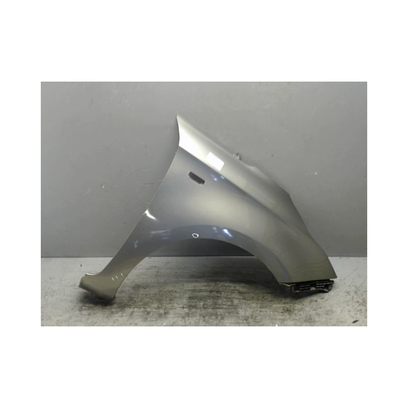 AILE AVANT DROIT KIA CARENS