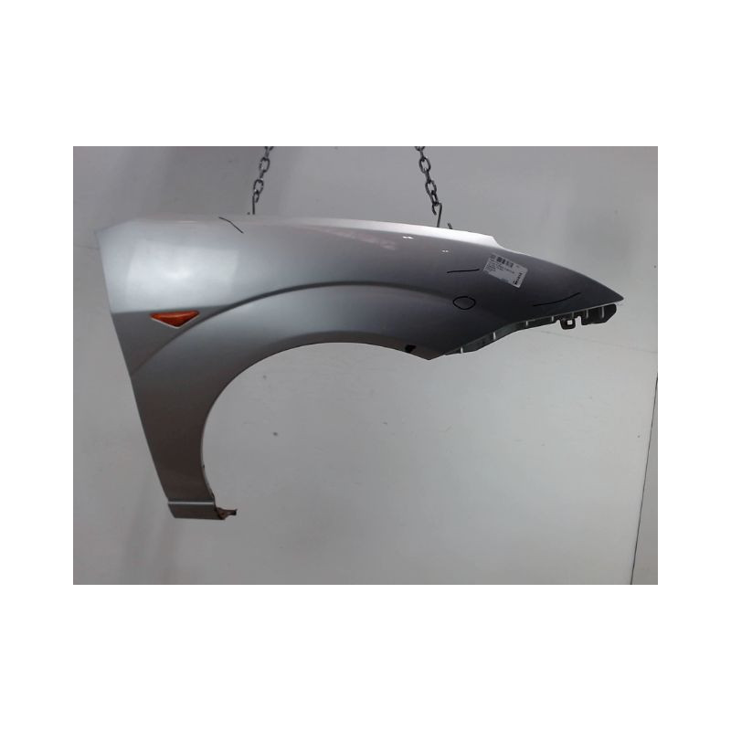 AILE AVANT DROIT FORD FOCUS CLIPPER 98-04
