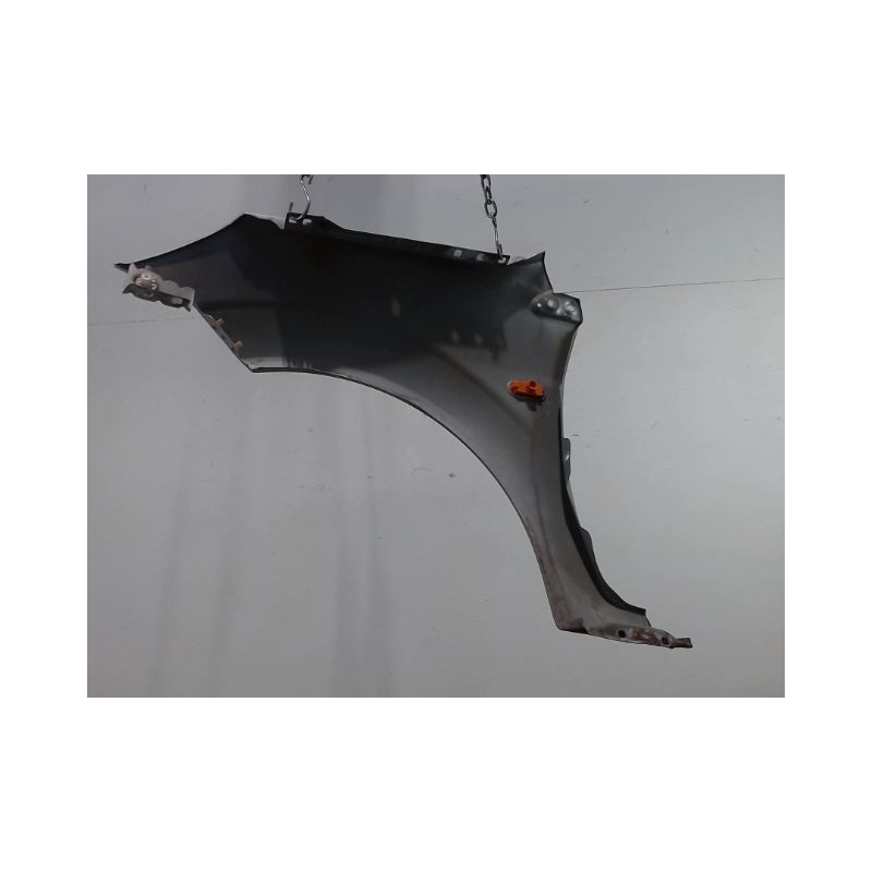 AILE AVANT DROIT FORD FIESTA 2005-
