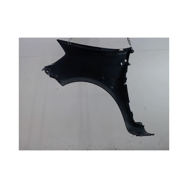 AILE AVANT DROIT RENAULT CLIO III 2009-