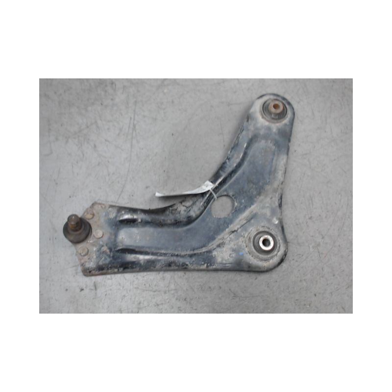 TRIANGLE INFERIEUR AVANT DROIT PEUGEOT 207 5P