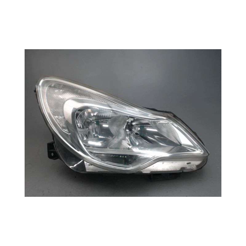 PHARE DROIT OPEL CORSA