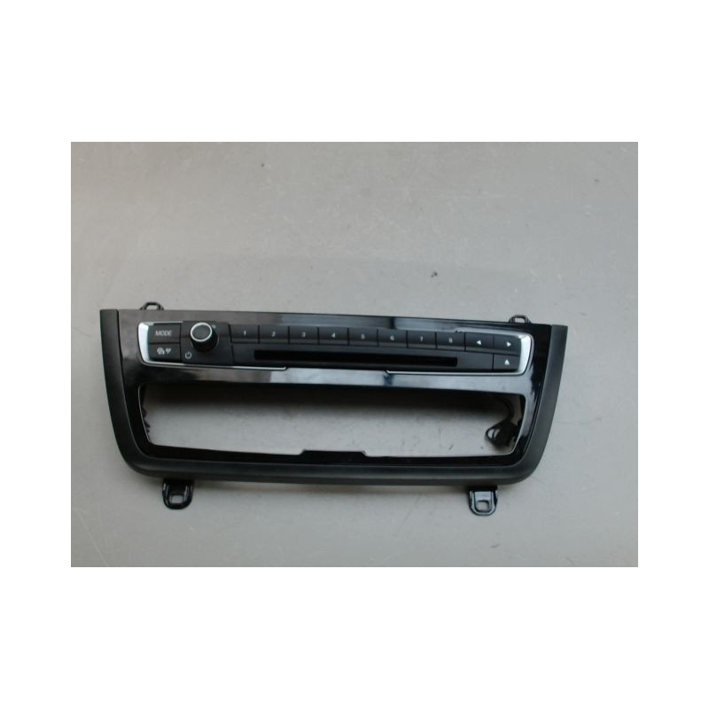 COMMANDE AUTORADIO B.M.W. M4
