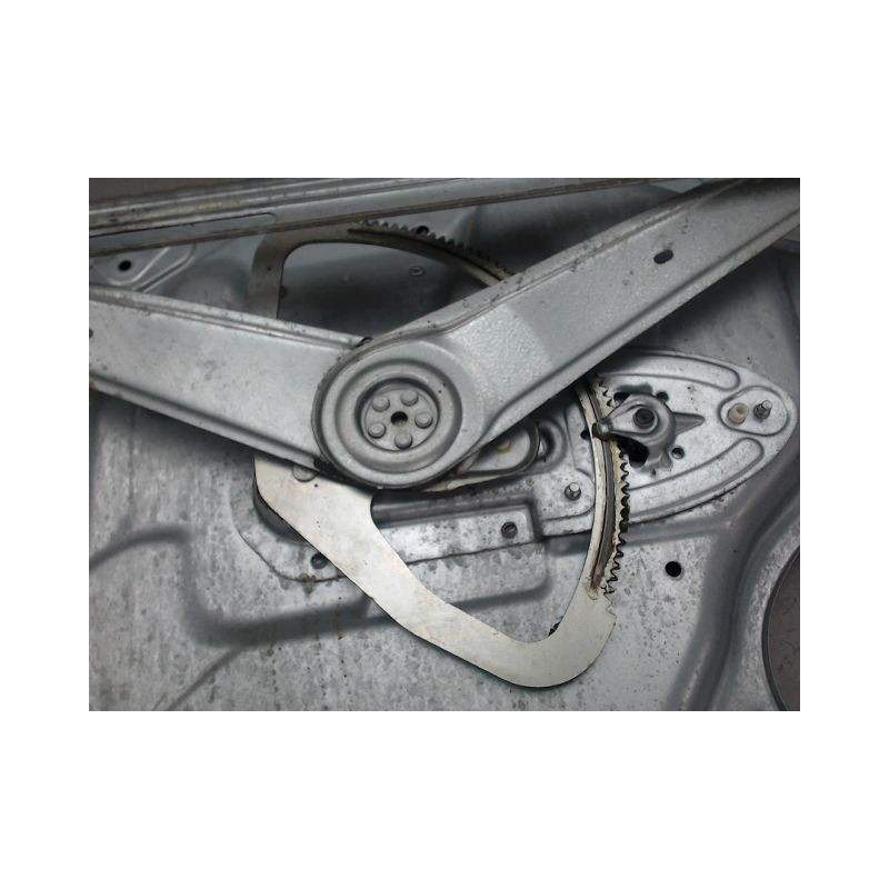 MECANISME LEVE-GLACE AVANT DROIT FORD FOCUS