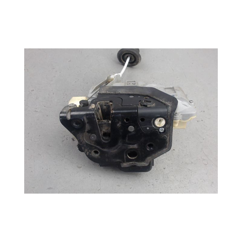 SYSTEME CONDAMNATION ARRIERE DROIT AUDI A3