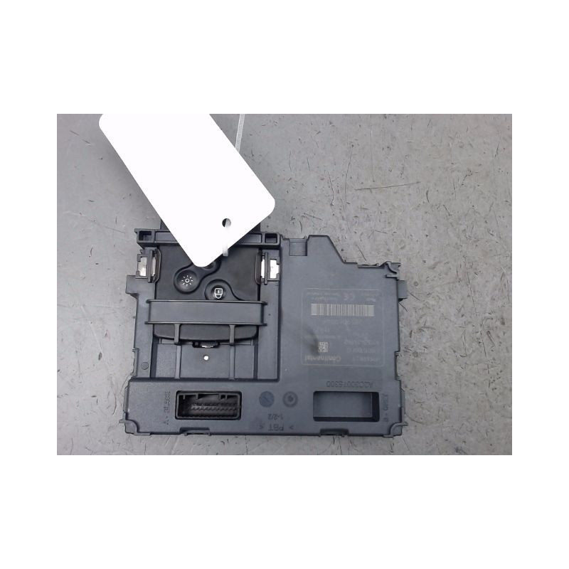LECTEUR DE CARTE RENAULT CLIO IV Phase 1 2012-...