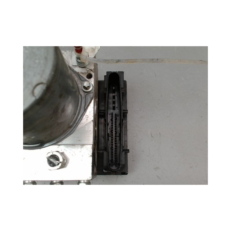 UNITE HYDRAULIQUE ABS TOYOTA VERSO 2010-