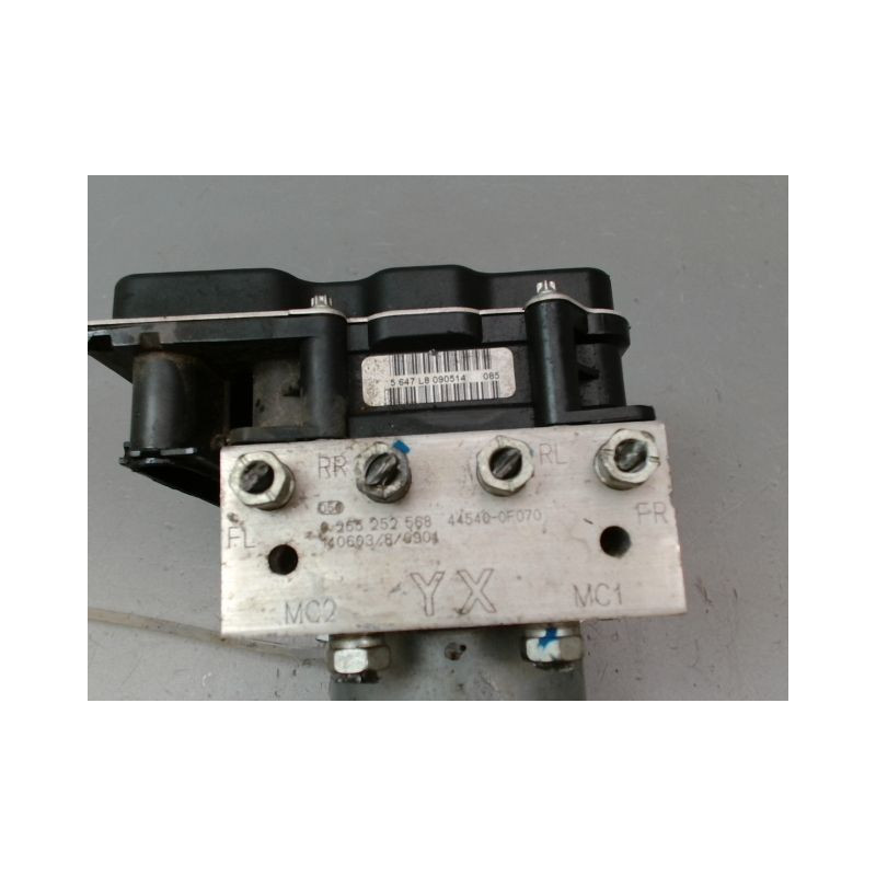 UNITE HYDRAULIQUE ABS TOYOTA VERSO 2010-