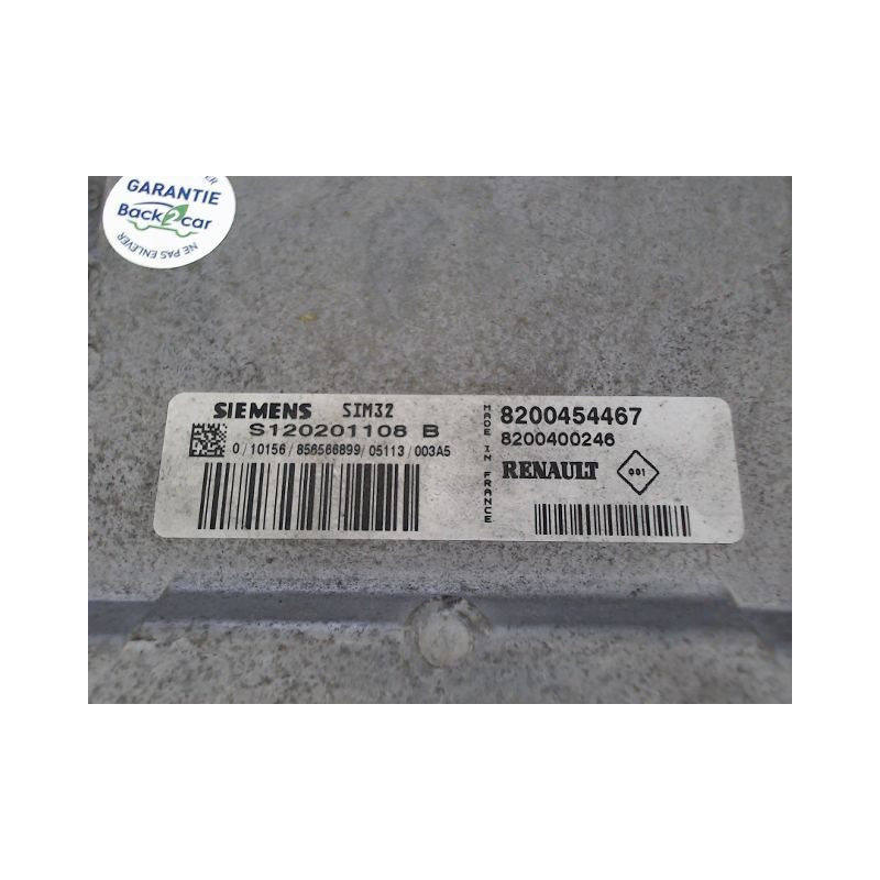 CALCULATEUR MOTEUR RENAULT CLIO