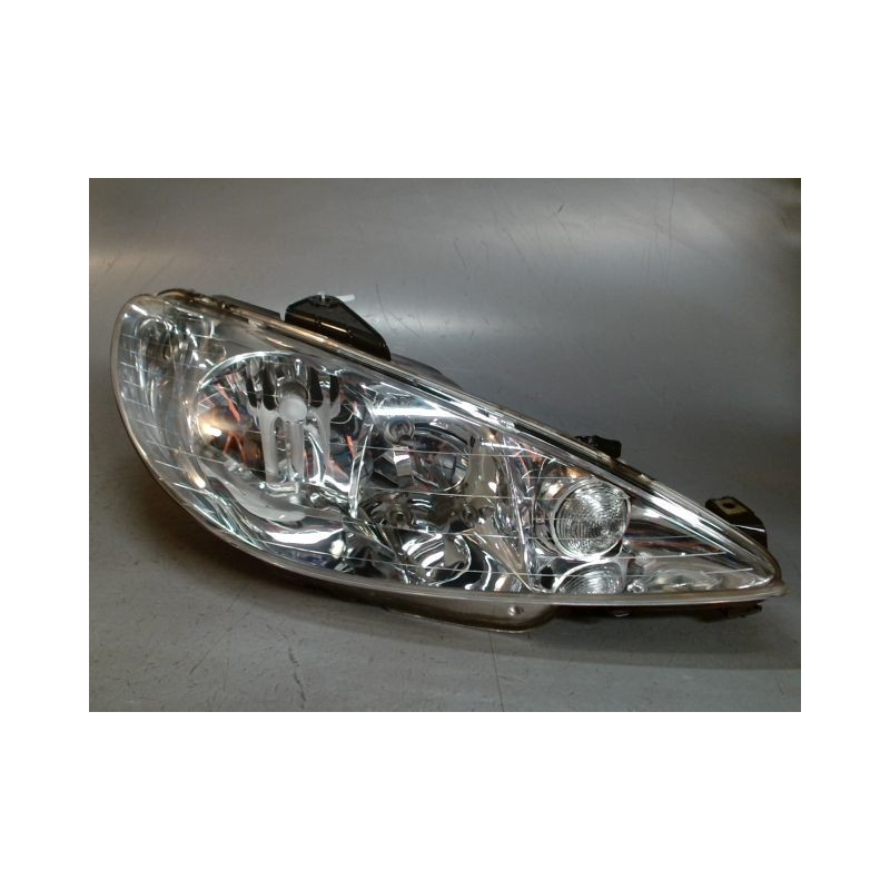 PHARE DROIT PEUGEOT 206 5P
