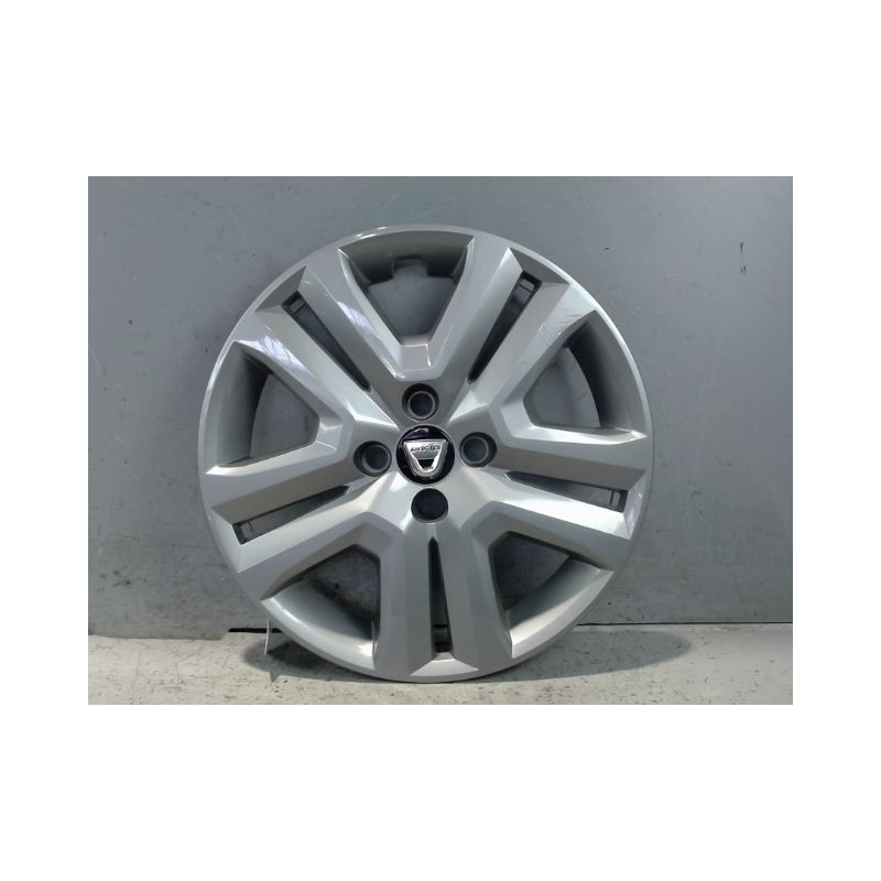 ENJOLIVEUR DE ROUE DACIA SANDERO 2008-