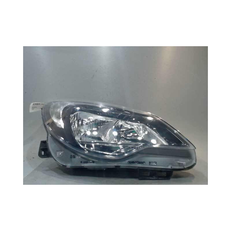 PHARE DROIT OPEL CORSA