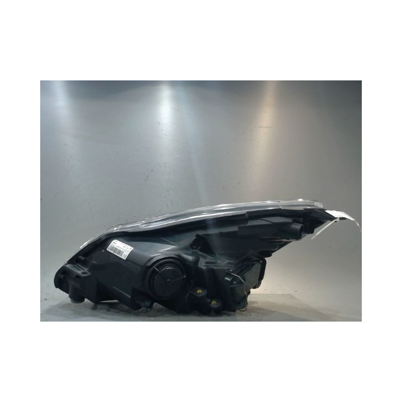 PHARE DROIT OPEL CORSA
